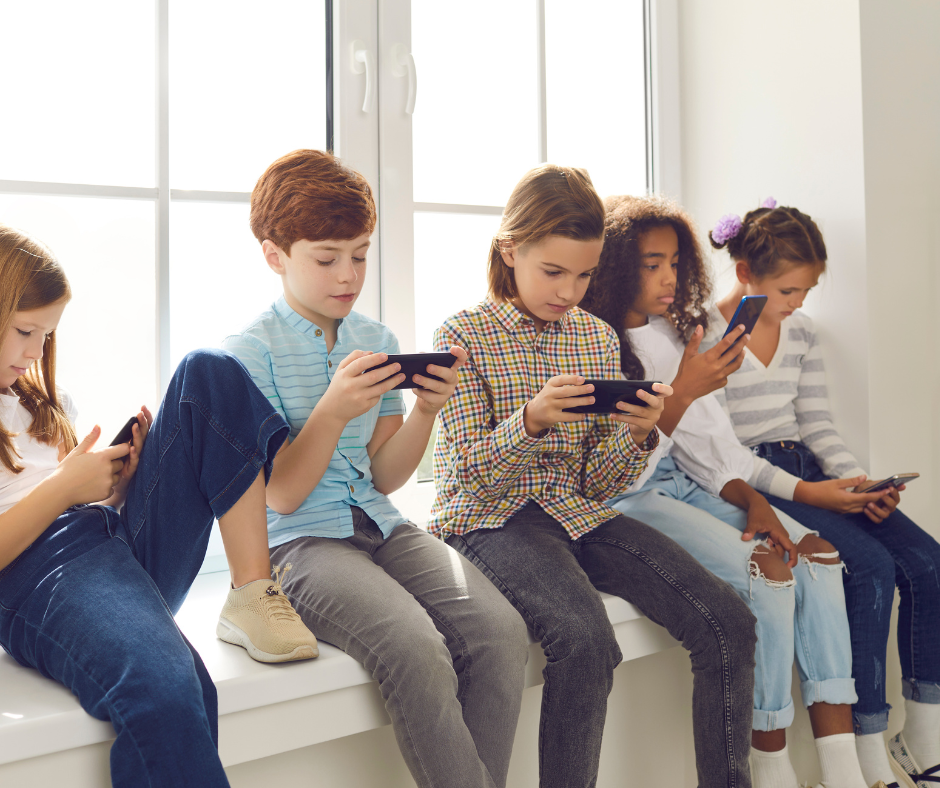 Digital Detox: A Pathway to Mental Clarity & Connection for Social Workers, Parents & Children - Presentation 1: Self-Awareness